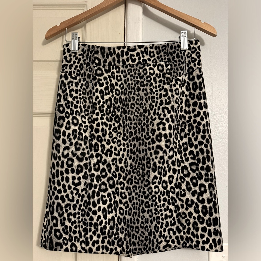 MICHAEL KORS FITTED LEOPARD PRINT ELEGANT MID SKIRT